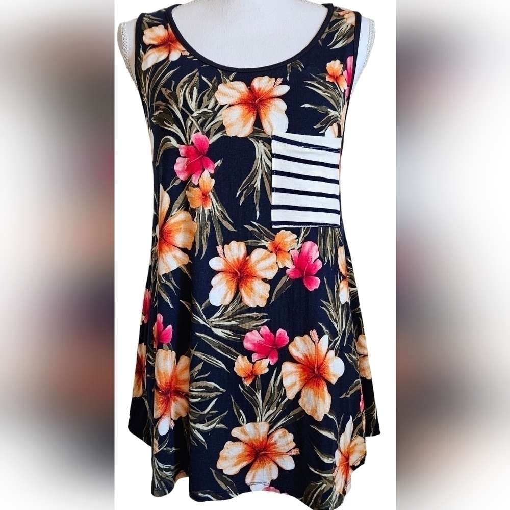 E LUNA SLEEVELESS TANK SZ M NAVY PINK GREEN